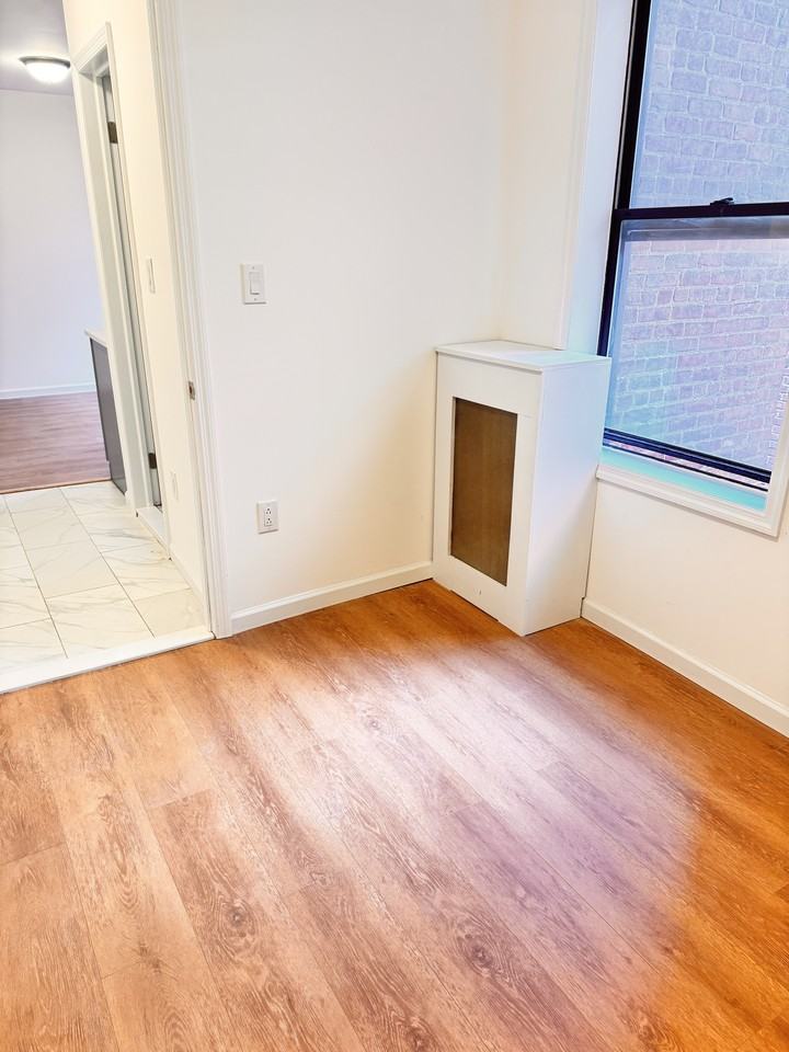 42-14 Union Street #3C - Photo 4 of 7