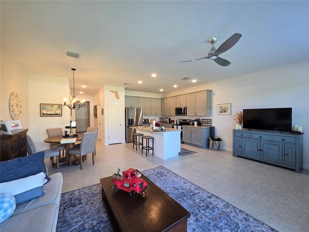 9694 Sweetwell Pl - Photo 4 of 28