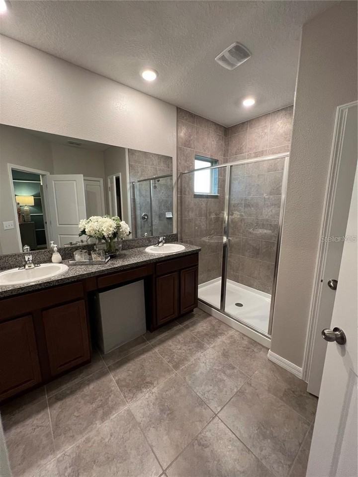 31657 Blue Passing Loop - Photo 3 of 5