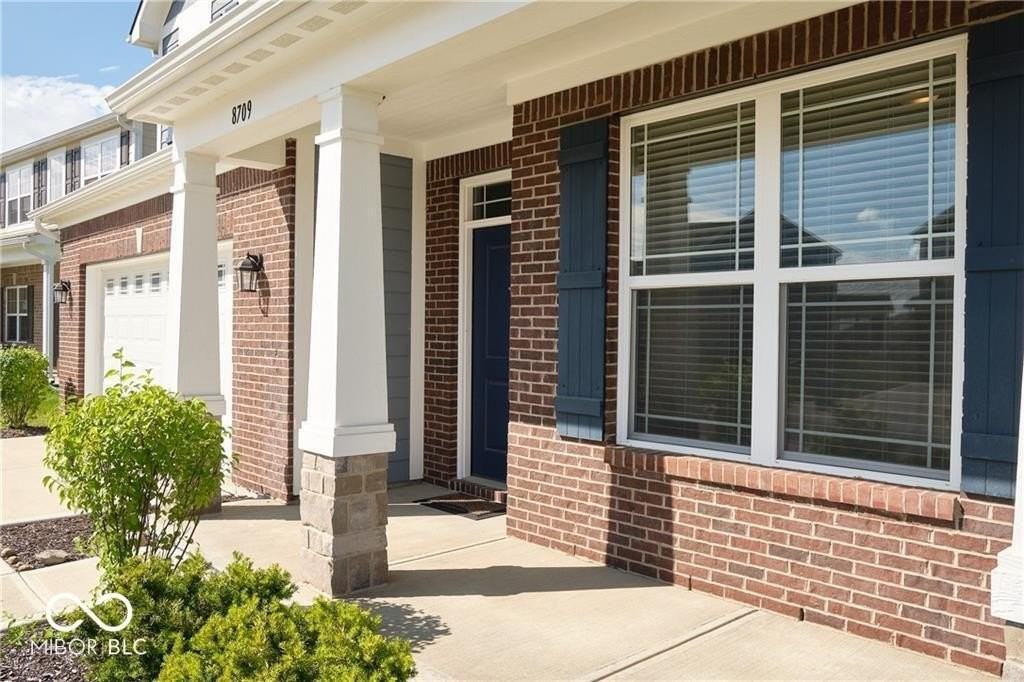 8709 Rowling Way - Photo 3 of 50