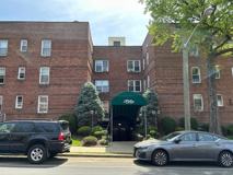 50 S Middle Neck Rd Apt 2l #2L - Photo 1 of 1