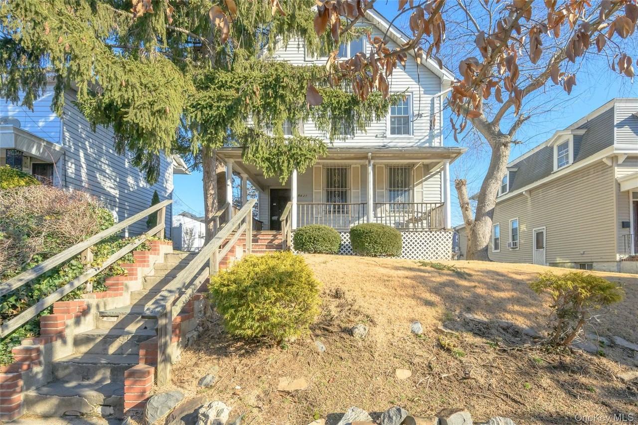 8421 120th St - Photo 6 of 28