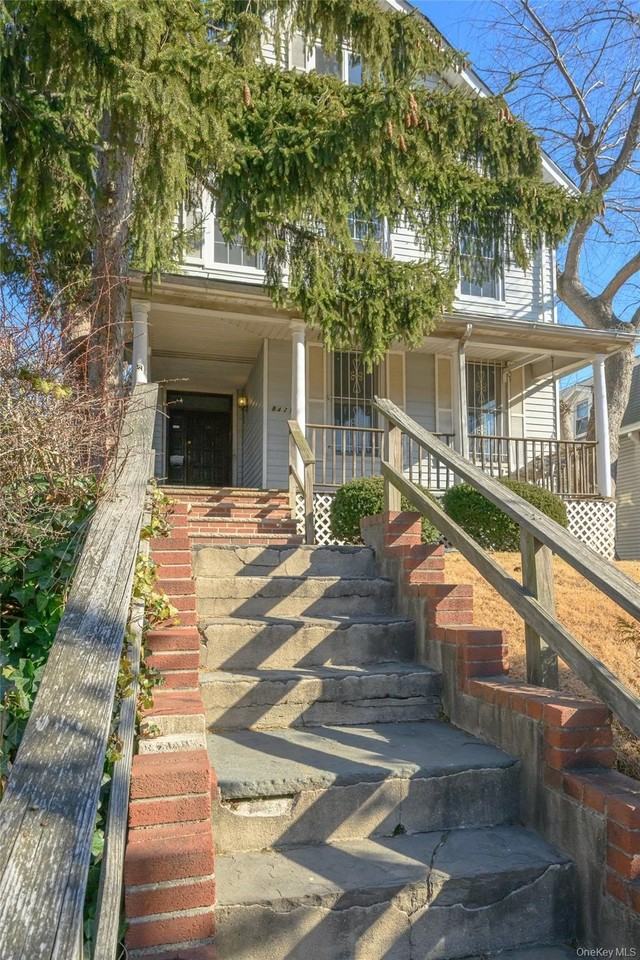 8421 120th St - Photo 7 of 28