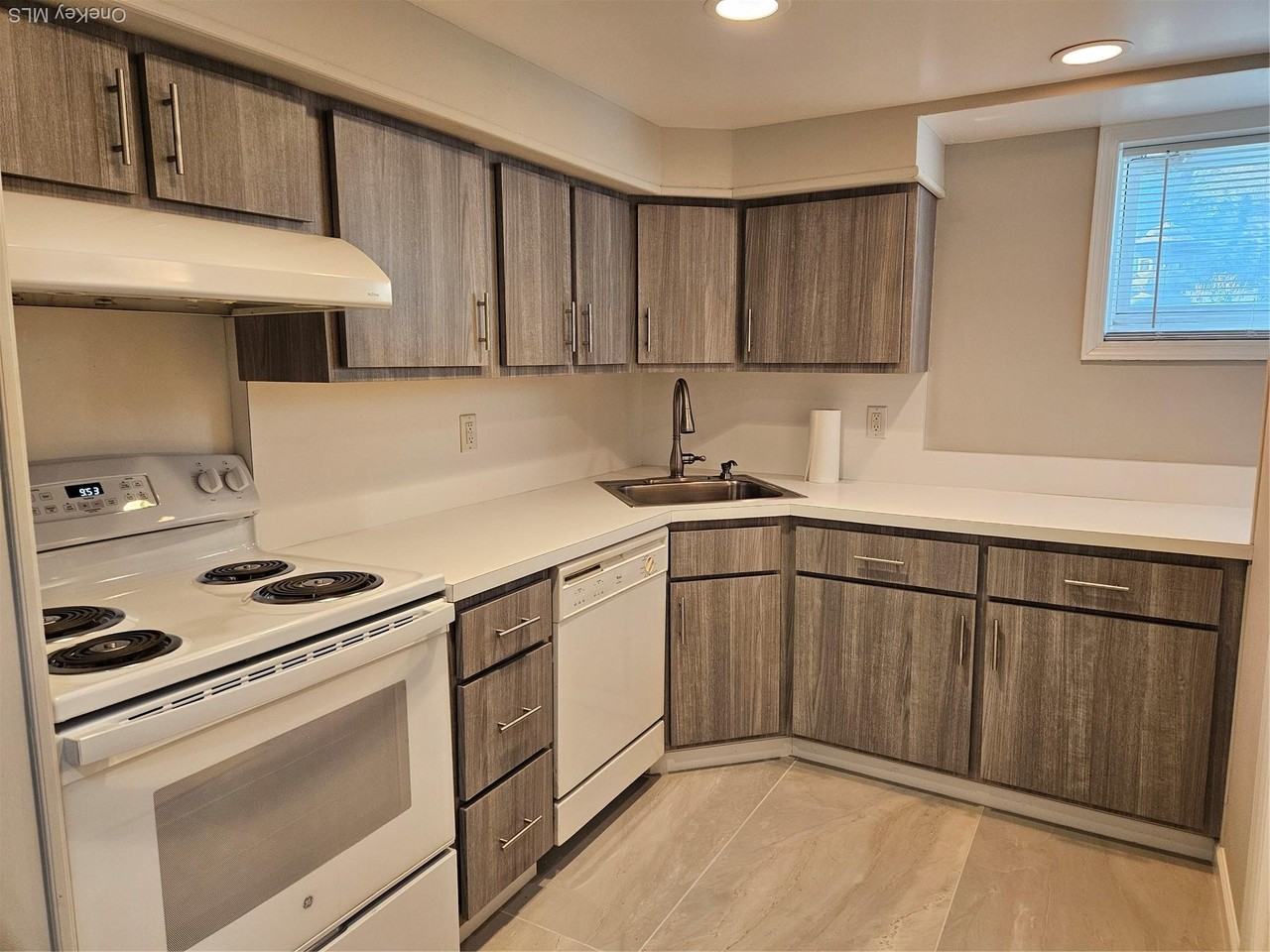 43 Hartman Hill Rd - Photo 3 of 10