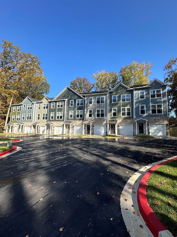 1102 Thomas Trl #4 - Photo 2 of 20