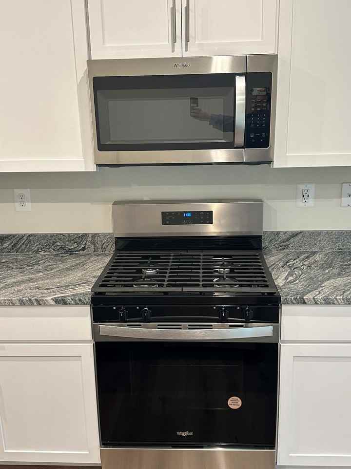 1102 Thomas Trl #4 - Photo 4 of 20