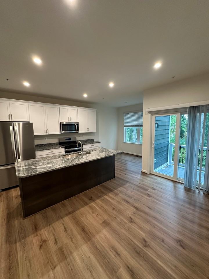 1102 Thomas Trl #4 - Photo 7 of 20