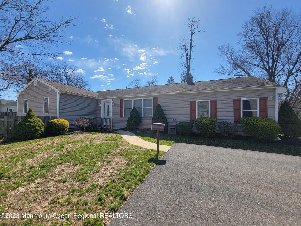 1 Half Robin Drive - Photo 3 of 26