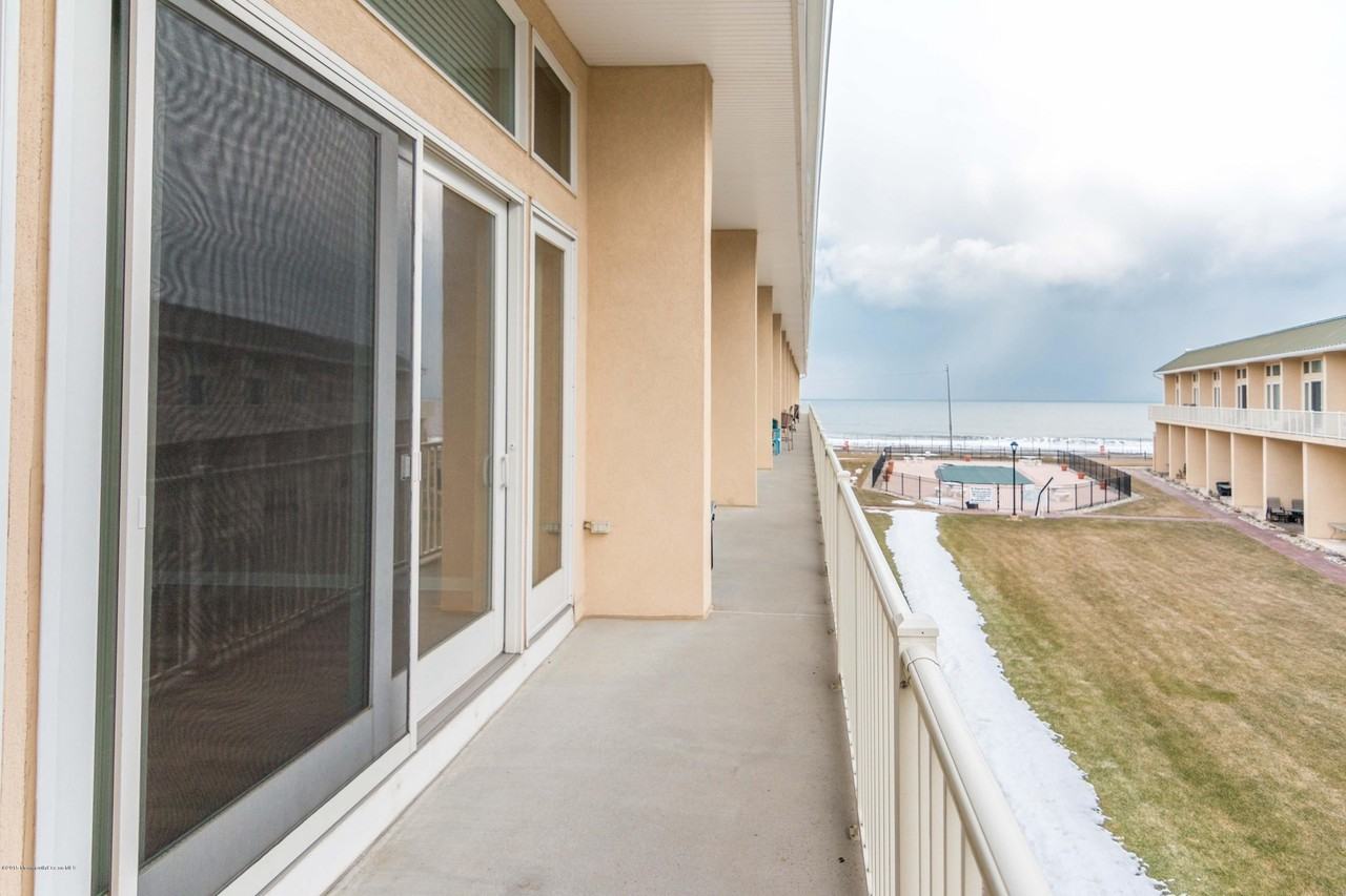 448 Ocean Ave Apt 14b #14B - Photo 2 of 15