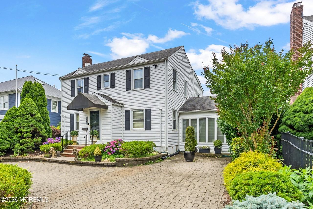 608 Corlies Ave - Photo 2 of 26