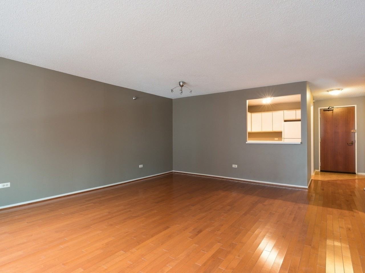 480 N Mcclurg Ct Apt 506 #506 - Photo 4 of 14