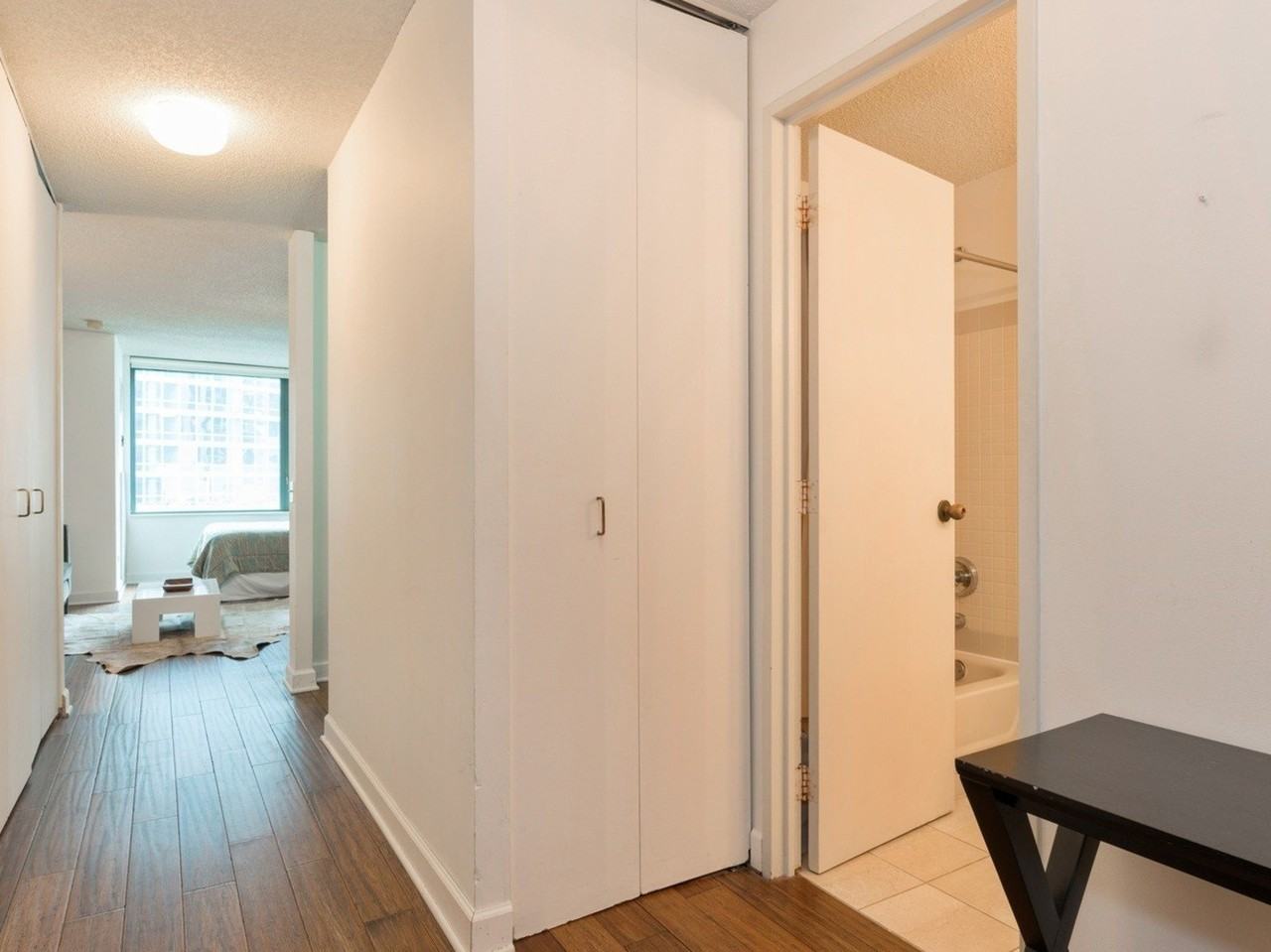 480 N Mcclurg Ct Apt 1007 #1007 - Photo 2 of 13