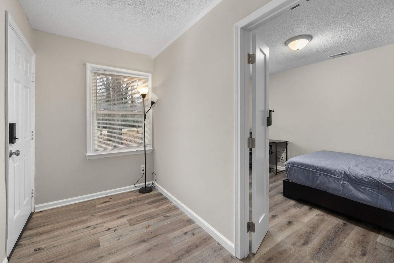 Longleaf Dr - Photo 3 of 15