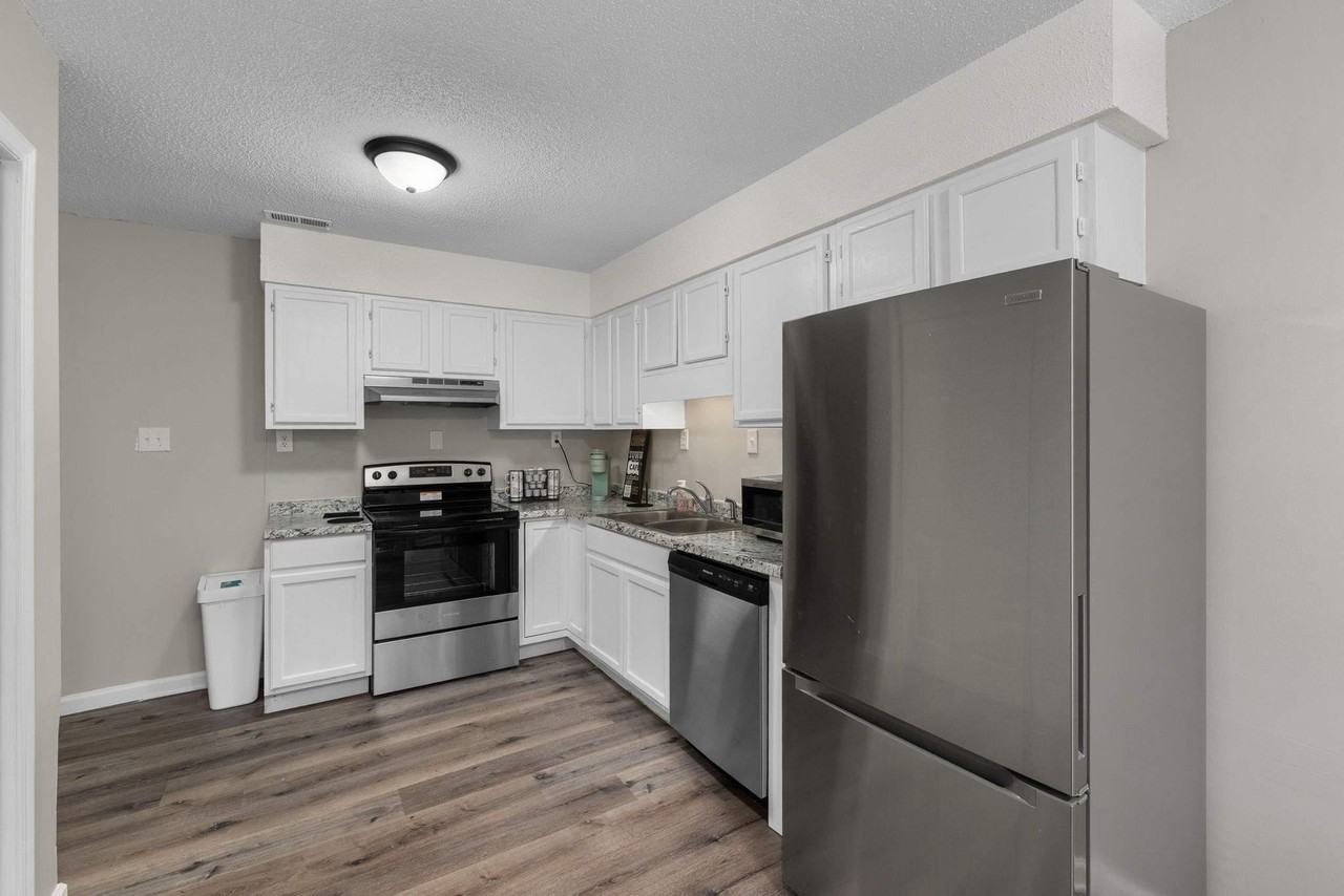 Longleaf Dr - Photo 4 of 15