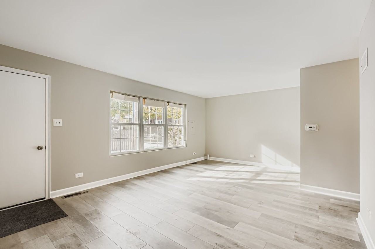 8001 S Essex Ave - Photo 2 of 11