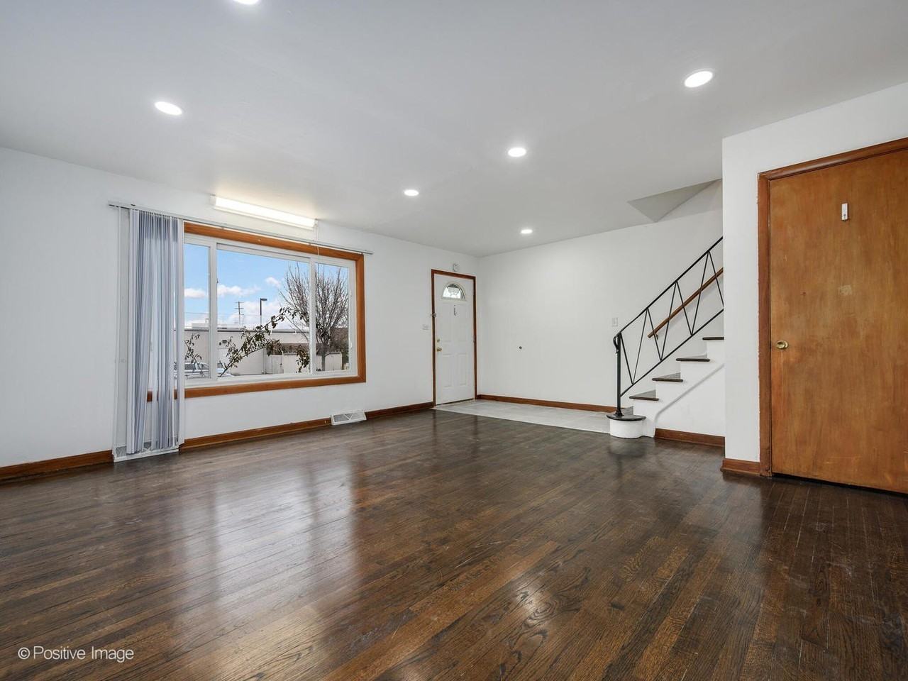 68 N Albert St - Photo 4 of 15