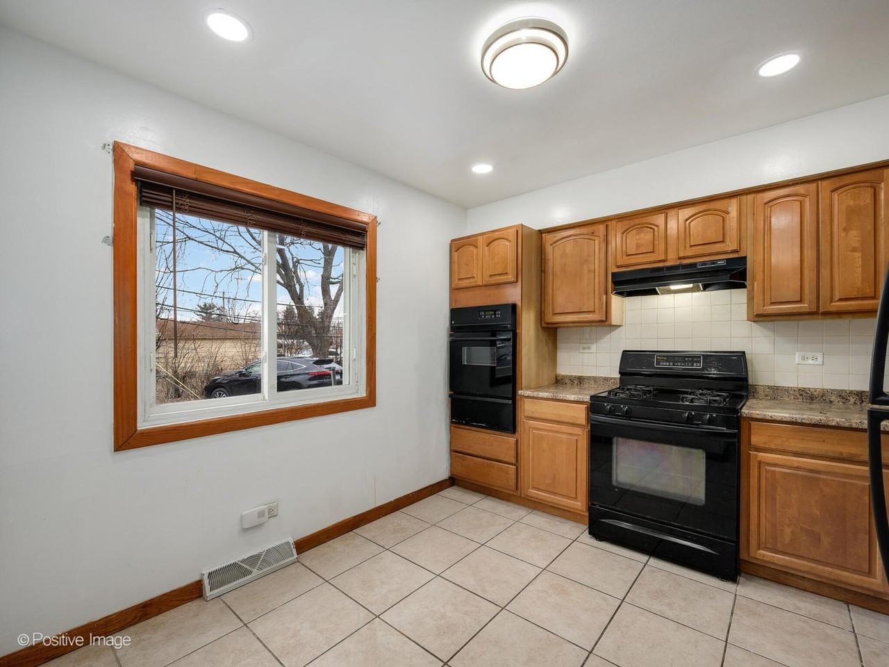 68 N Albert St - Photo 6 of 15