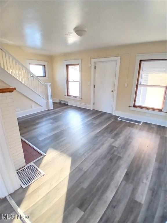 300 Austin Ave Nw - Photo 5 of 25