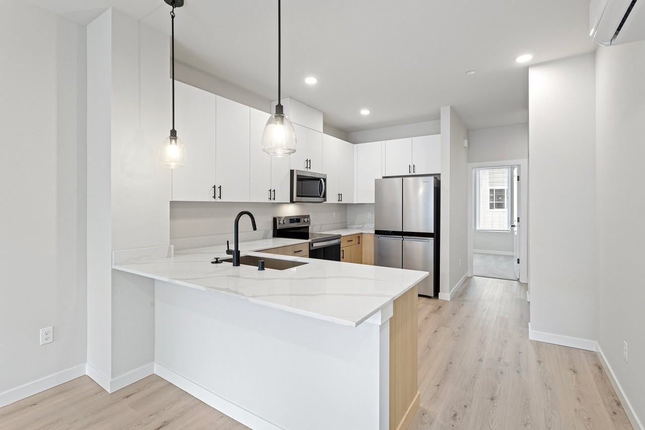 16124 Cascadian Way Apt G6 #G6 - Photo 4 of 35