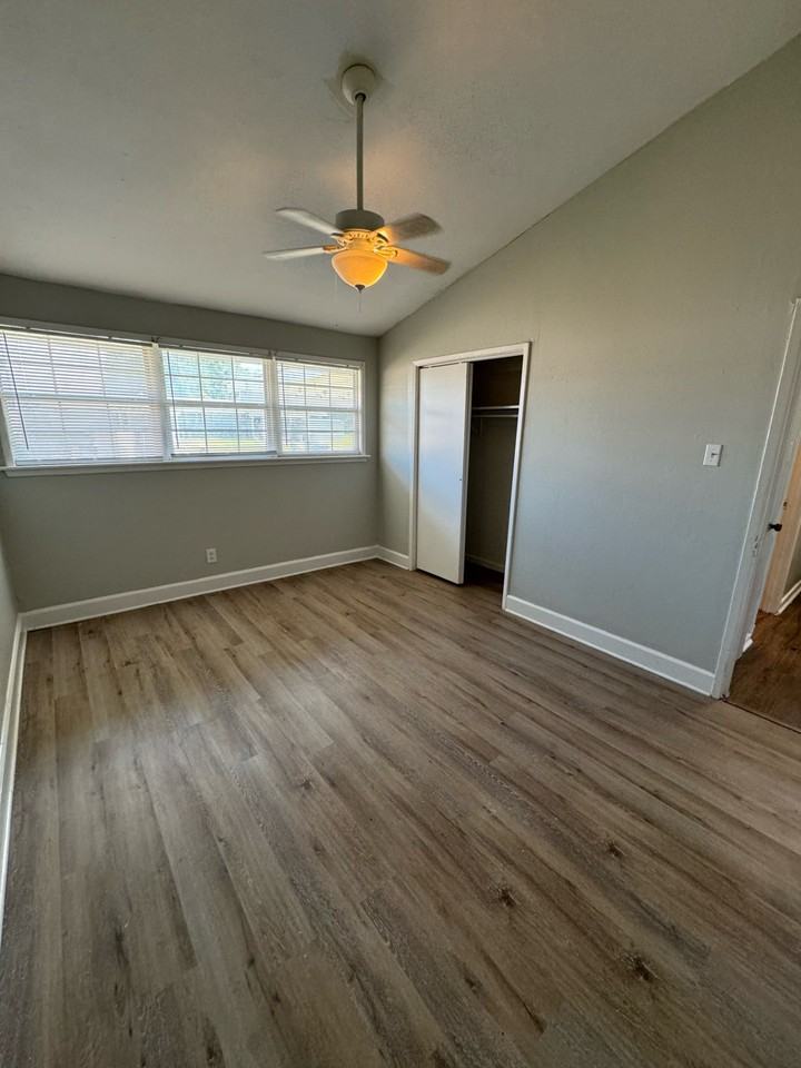 868 Von Blond Dr #2 - Photo 4 of 9