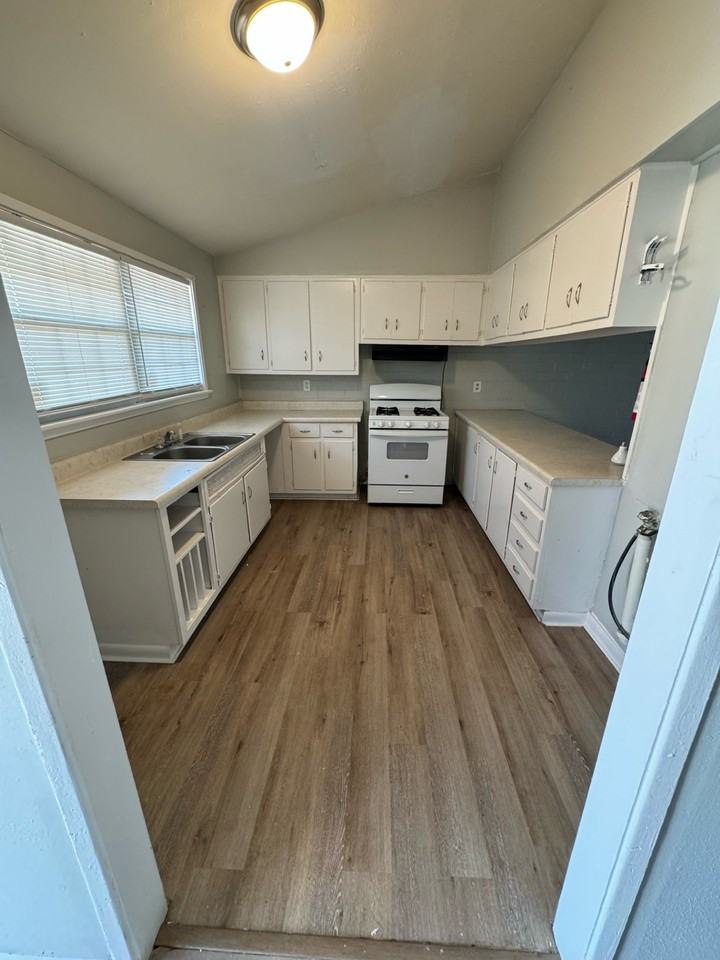 868 Von Blond Dr #2 - Photo 6 of 9