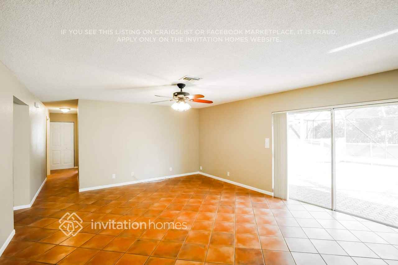 10274 Ramblewood Dr - Photo 7 of 17