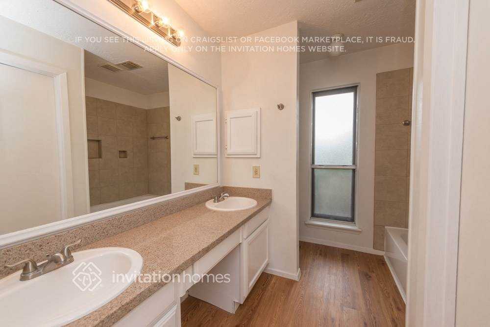 1819 Pilgrims Point Dr - Photo 6 of 11