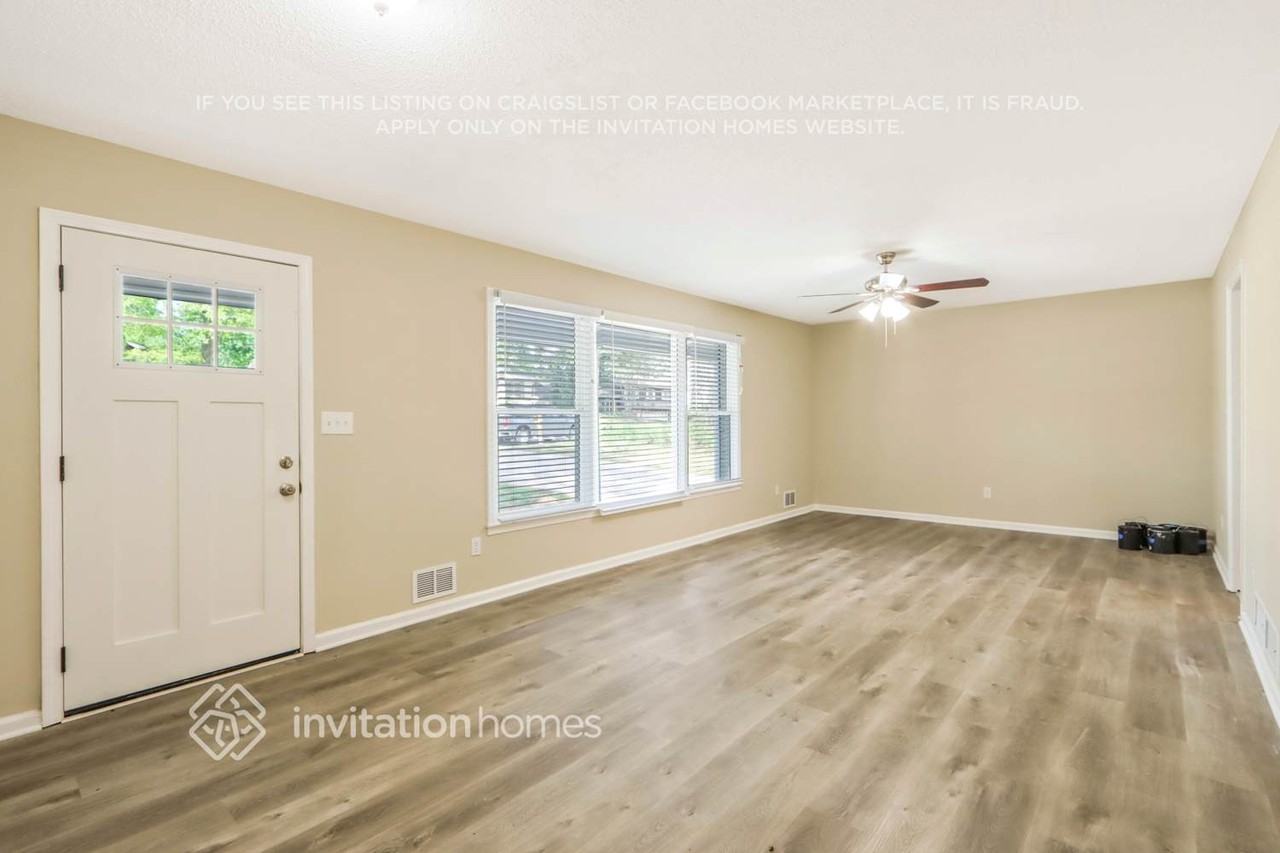 4240 Newcomb Rd - Photo 6 of 26