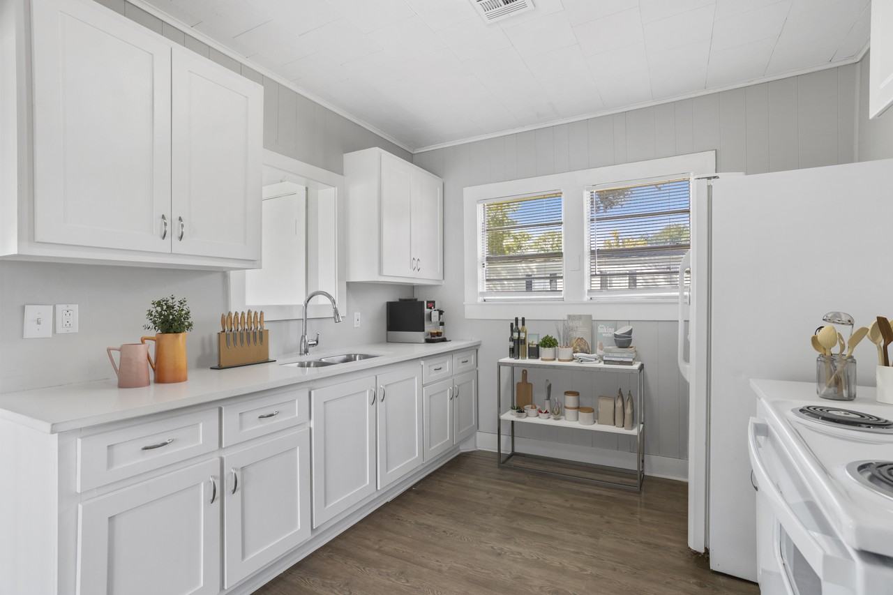 416 S Bowers Ave #1 - Photo 4 of 17