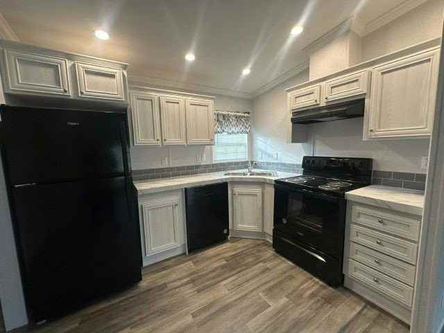 1658 Coldwell St #61 - Photo 3 of 5