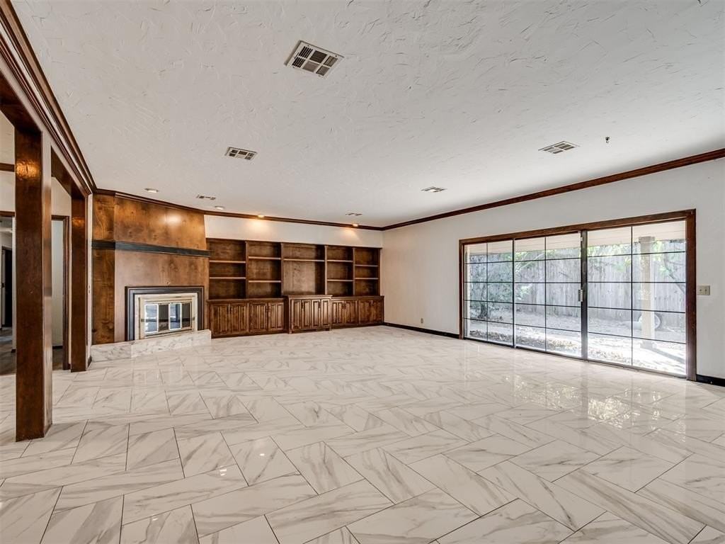 3328 Willow Brook Rd - Photo 2 of 13