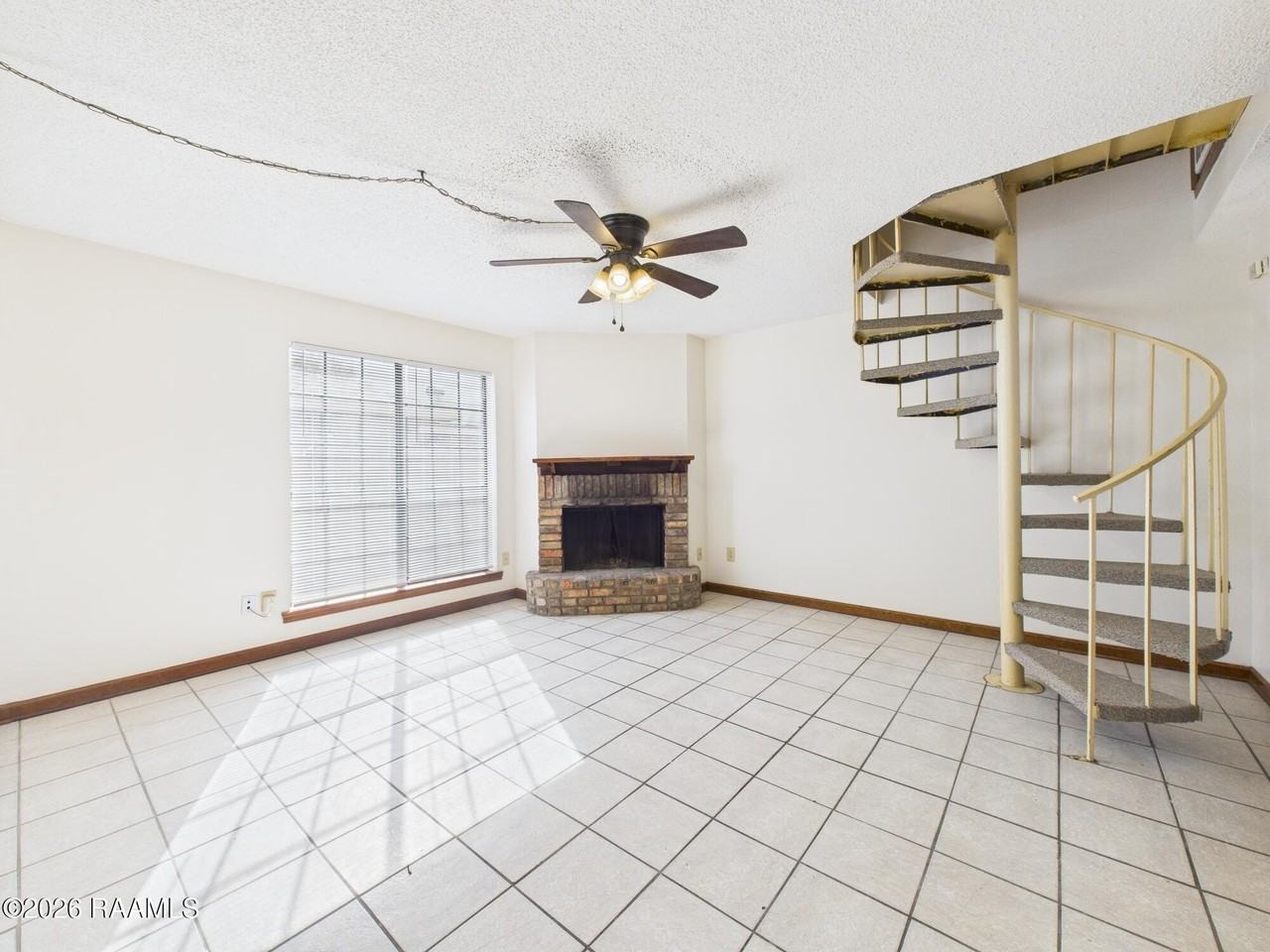 113 Shekel Dr #C - Photo 6 of 29