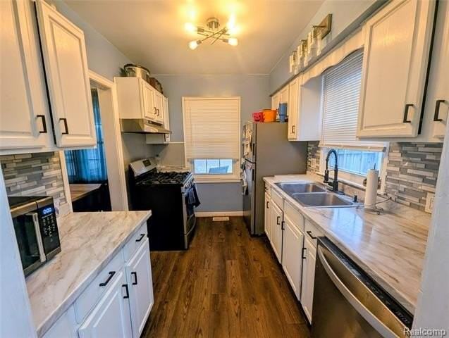 20314 Westhampton Ave - Photo 4 of 14