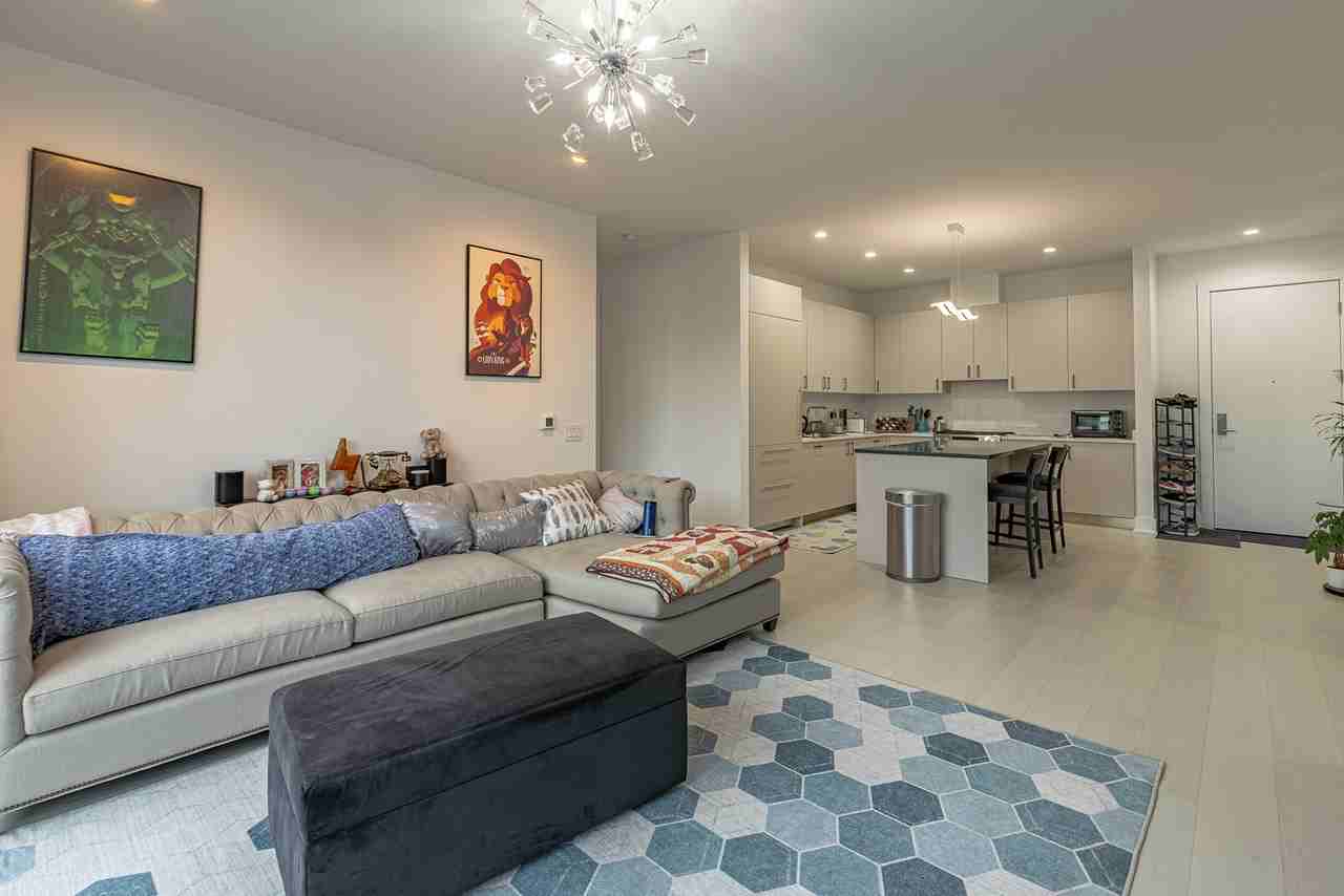 1701 West Webster Avenue #702 - Photo 5 of 17