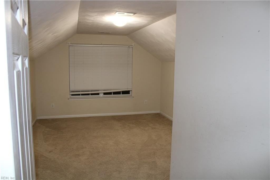 927 Hanson Dr - Photo 6 of 27