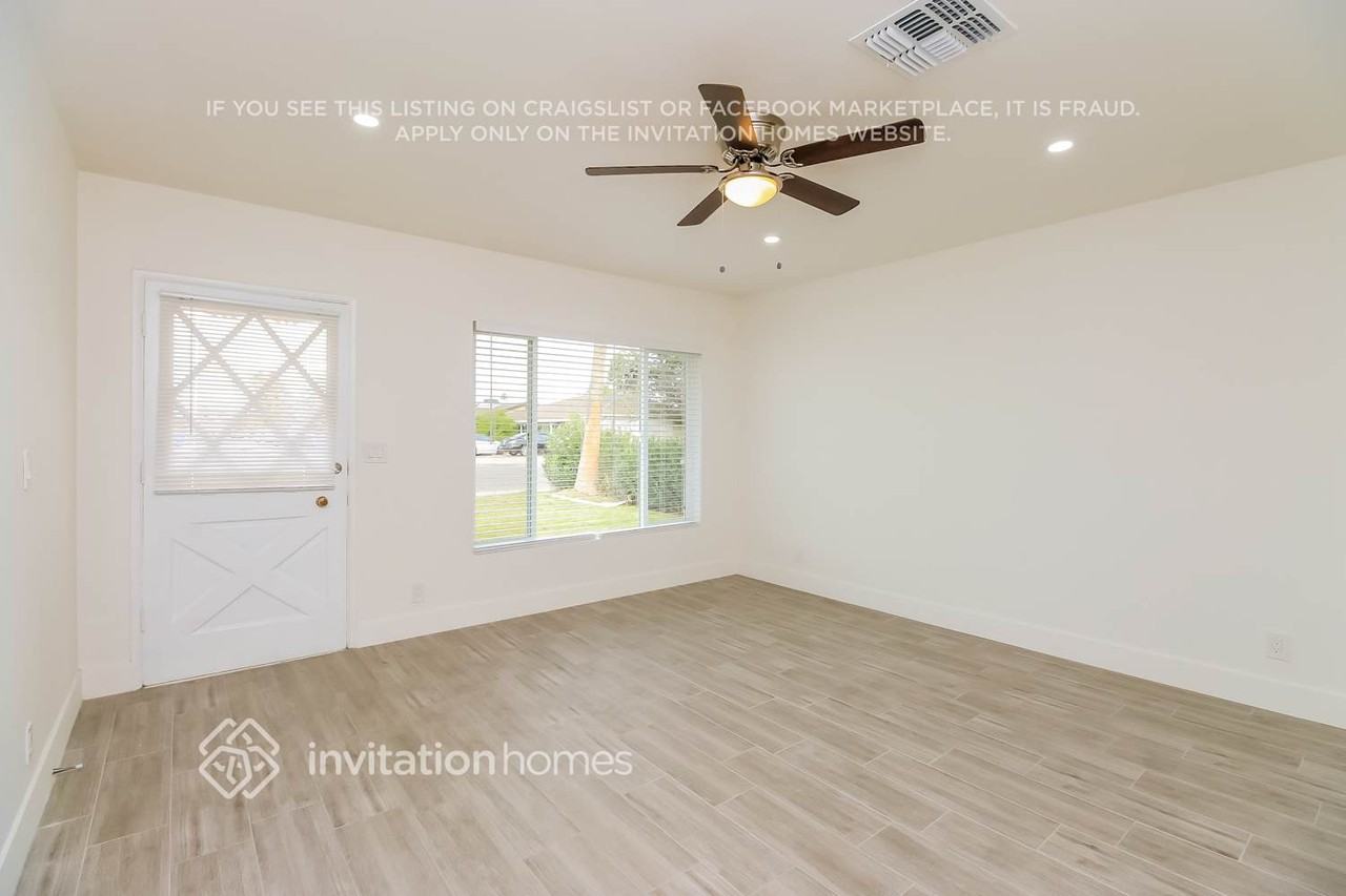 743 W Ivanhoe St - Photo 2 of 16