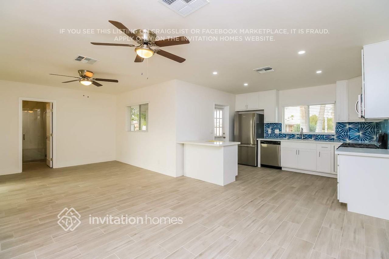 743 W Ivanhoe St - Photo 3 of 16