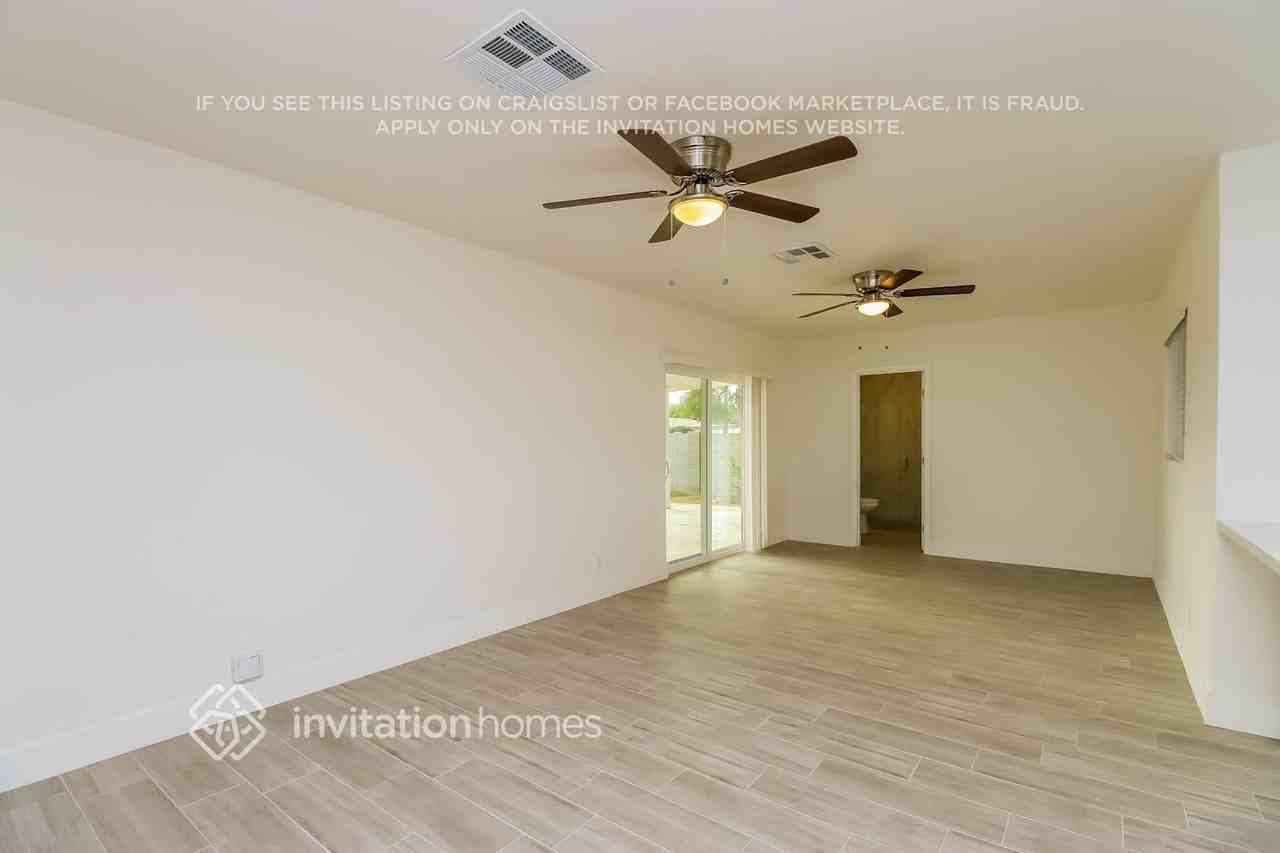 743 W Ivanhoe St - Photo 5 of 16