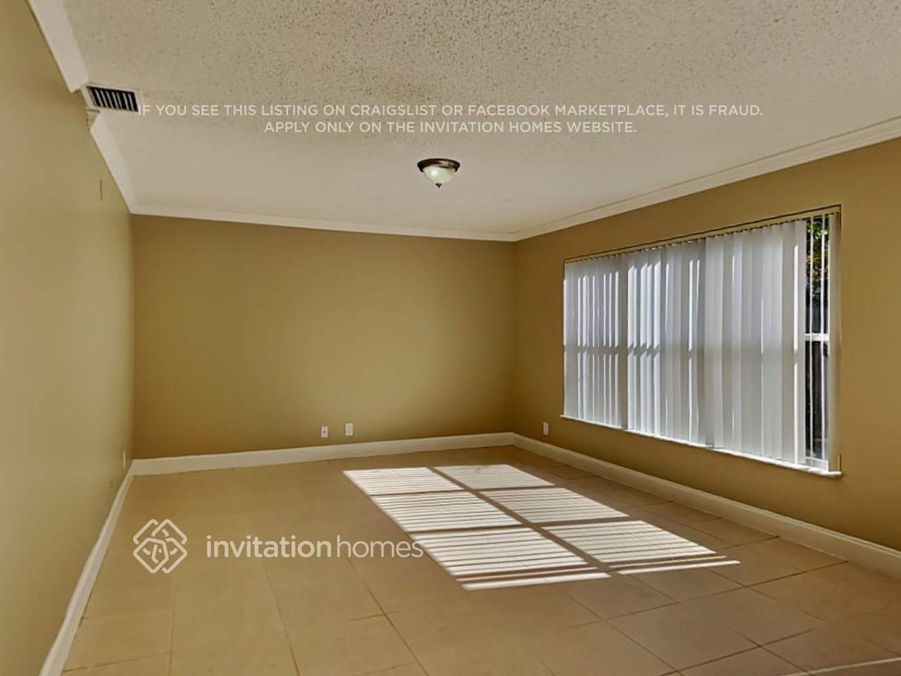 5170 Foxhall Dr N - Photo 6 of 19