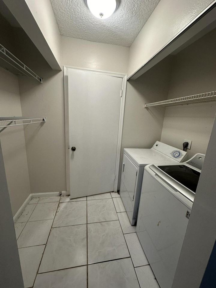 1795 N Congress Ave - Photo 6 of 15