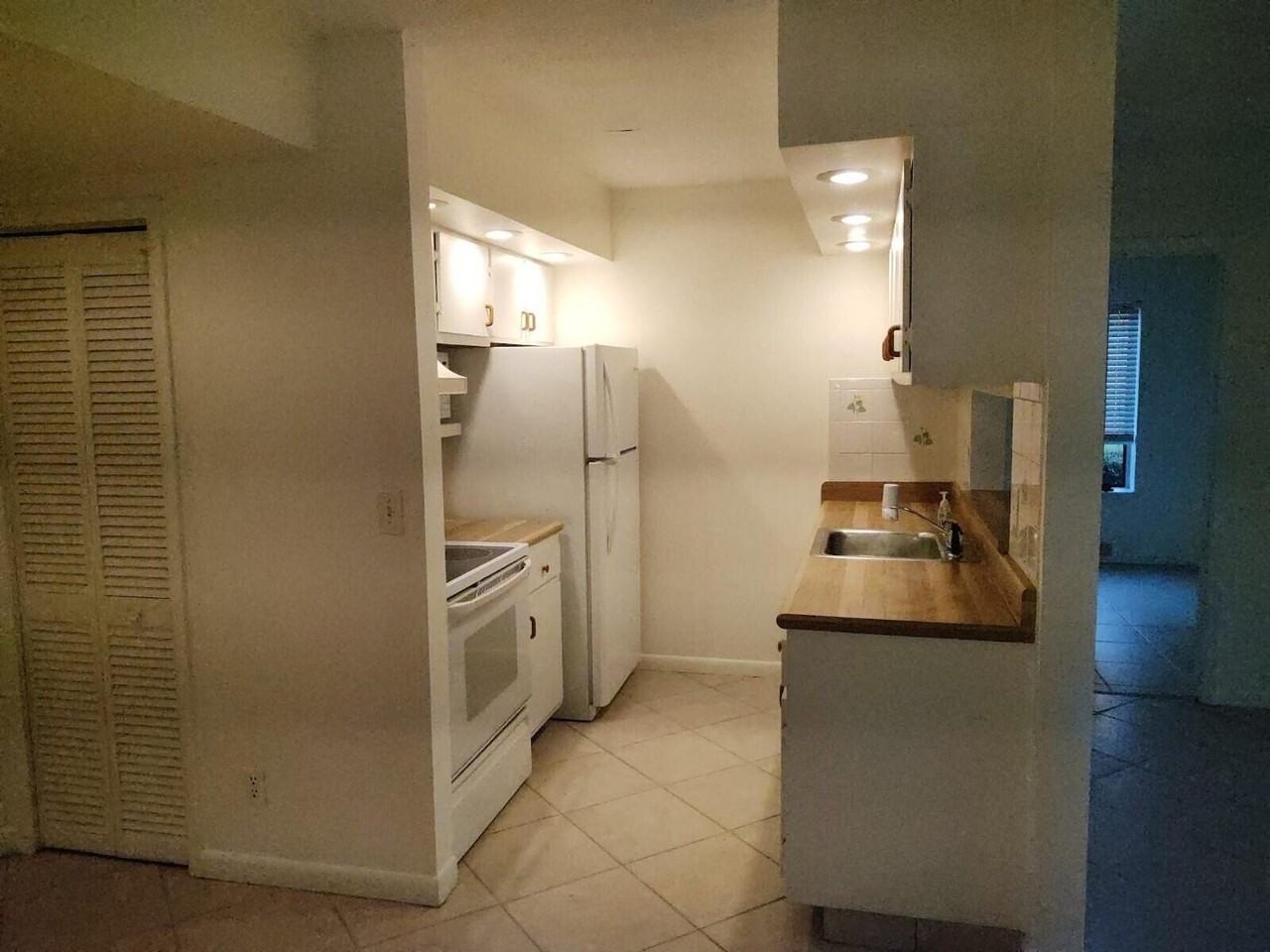 6341 Chasewood Dr #B - Photo 5 of 14