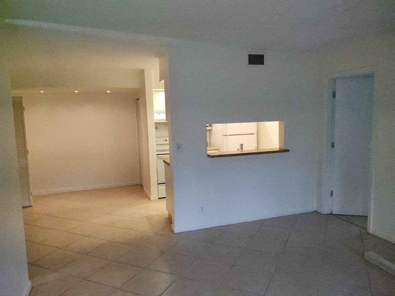 6341 Chasewood Dr #B - Photo 6 of 14