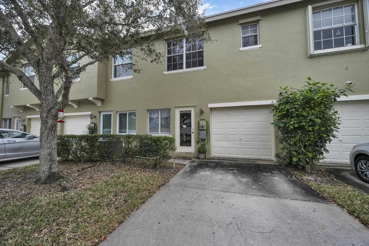 2109 Se Glen Ridge Dr - Photo 4 of 25