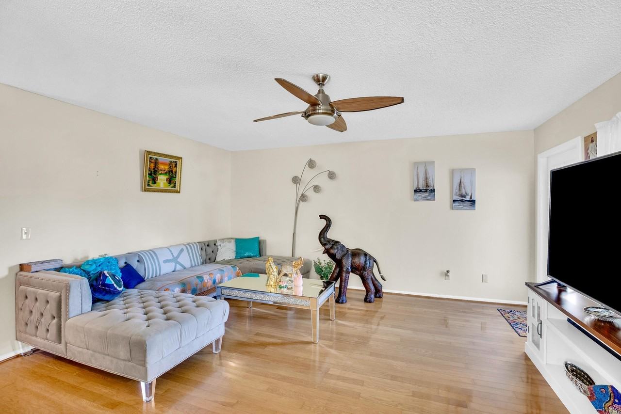 2 Vista Gardens Trl #202 - Photo 5 of 37