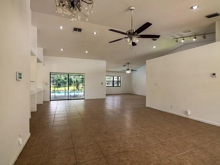 14616 Autumn Ave - Photo 4 of 12