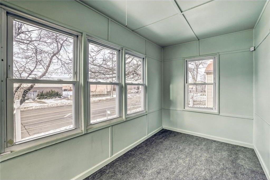 610 Fairview Ave N - Photo 2 of 29