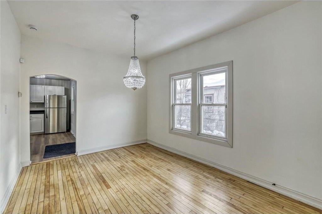 610 Fairview Ave N - Photo 5 of 29