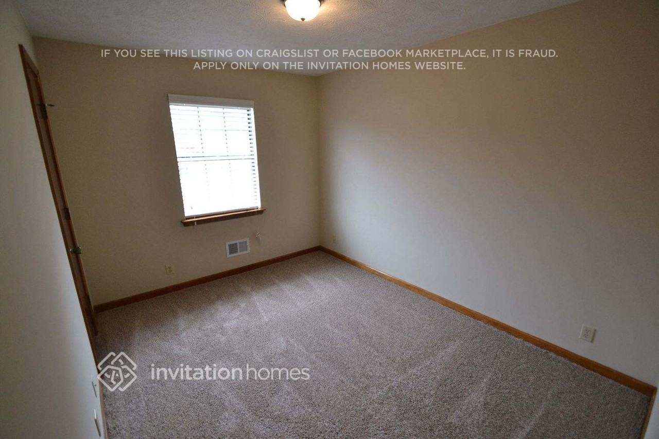 2700 Rockdale Dr - Photo 4 of 8