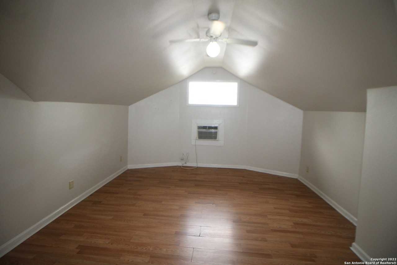 232 Cornell Ave Unit 201 #201 - Photo 5 of 17