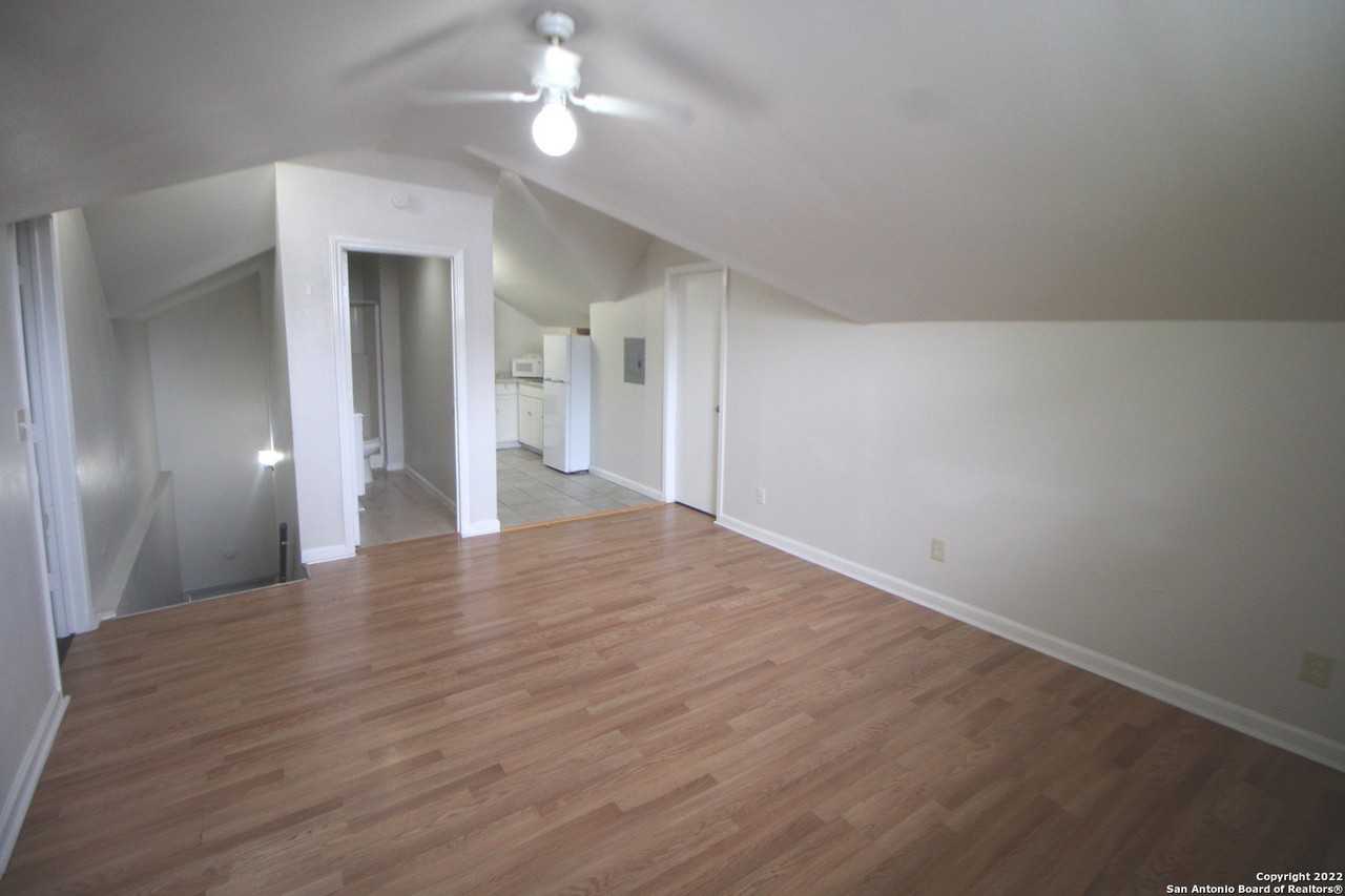 232 Cornell Ave Unit 201 #201 - Photo 6 of 17